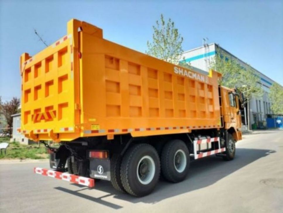 10 पहिया SHACMAN F3000 टपर ट्रक 6x4 375 यूरोवी पीला 24 महीने की गारंटी के साथ