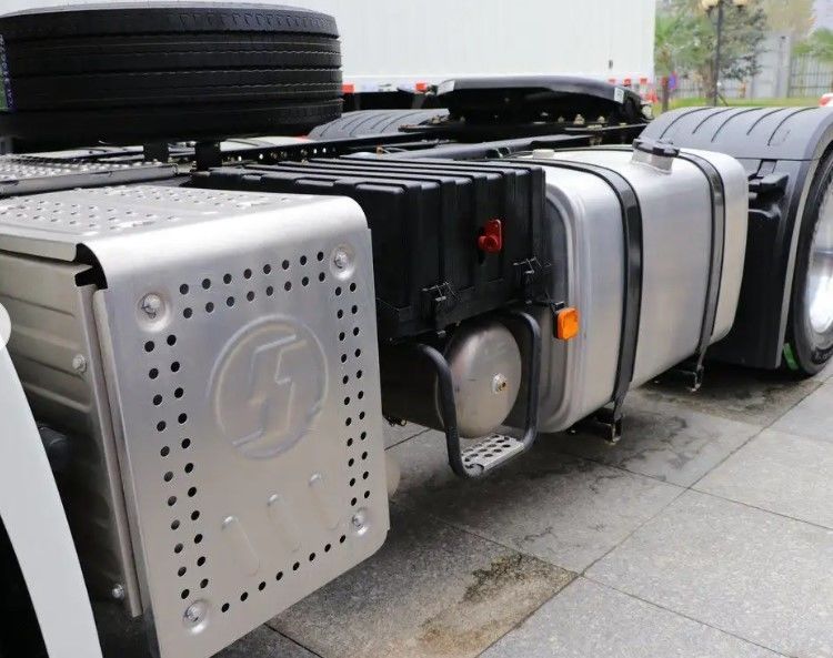 SHACMAN ट्रैक्टर X3000 CUMMINS 420HP 6X4 4x2 ट्रैक्टर ट्रक बिक्री के लिए