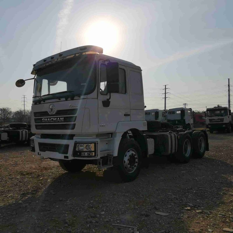 लाल SHACMAN F3000 375HP यूरो V 6-व्हील ट्रैक्टर हेड 4x2 WEICHAI इंजन