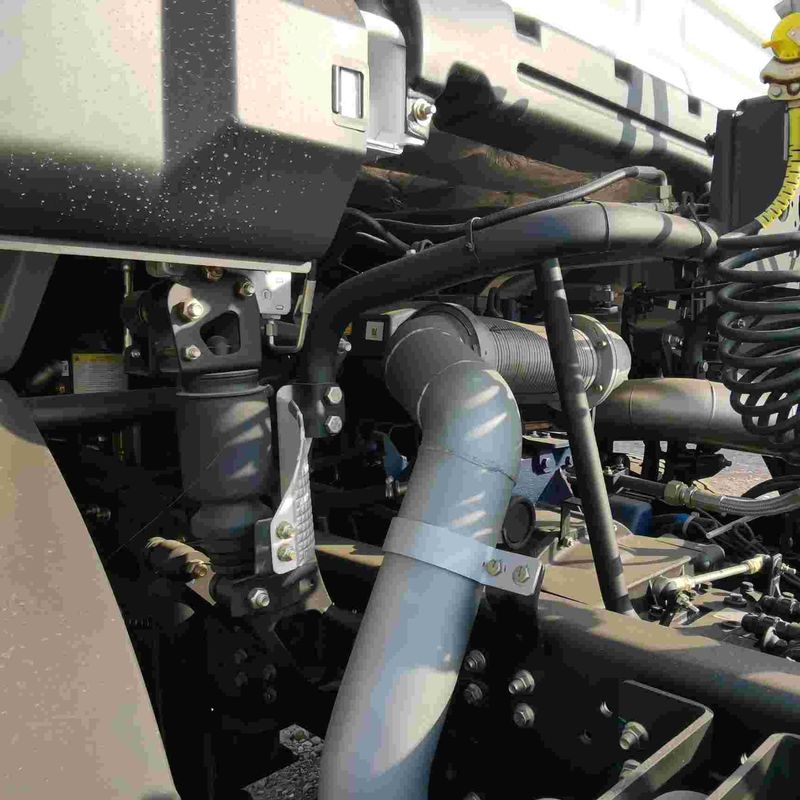 लाल SHACMAN F3000 375HP यूरो V 6-व्हील ट्रैक्टर हेड 4x2 WEICHAI इंजन