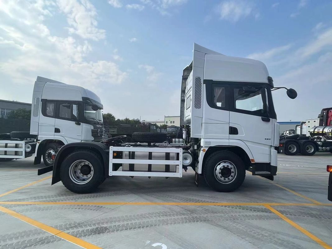 SHACMAN X3000 4x2 ट्रैक्टर ट्रक 430Hp पर्यावरण के अनुकूल यूरो II 6 टायर के साथ