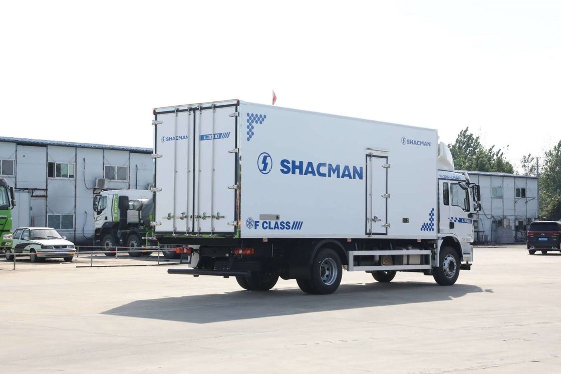 SHACMAN L3000 वैन कार्गो ट्रक 4x2 340Hp ट्रक 290Hp यूरो II सफेद 6 पहियों कार्गो ट्रक