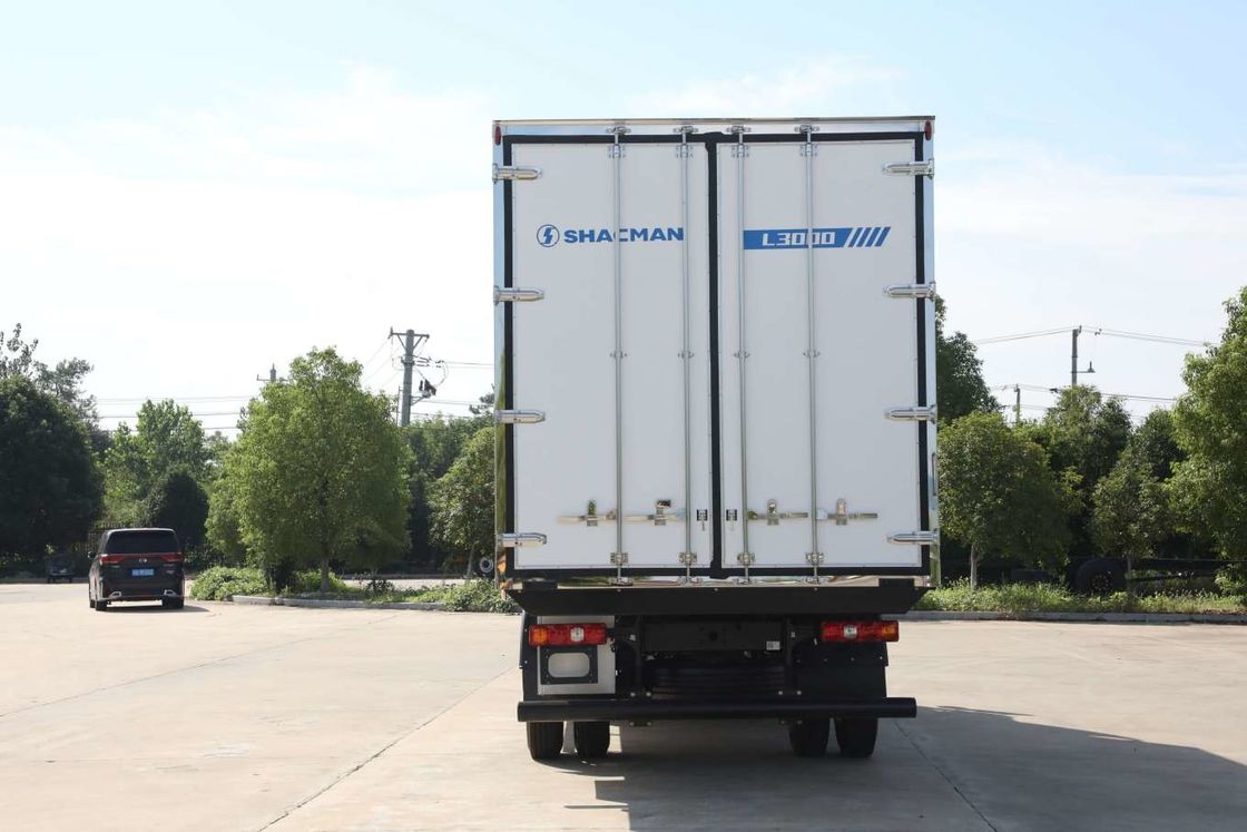 SHACMAN L3000 वैन कार्गो ट्रक 4x2 340Hp ट्रक 290Hp यूरो II सफेद 6 पहियों कार्गो ट्रक