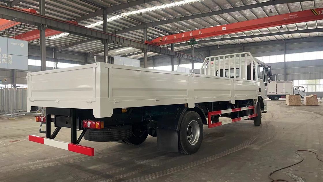 शैकमैन एल3000 4X2 10 टन लोडिंग क्षमता कार्गो ट्रक 240HP ट्रक ट्रक अच्छी गुणवत्ता में