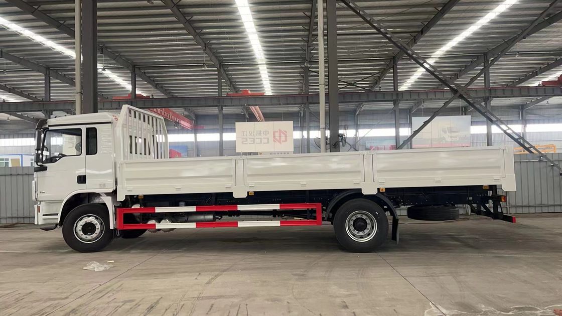शैकमैन एल3000 4X2 10 टन लोडिंग क्षमता कार्गो ट्रक 240HP ट्रक ट्रक अच्छी गुणवत्ता में
