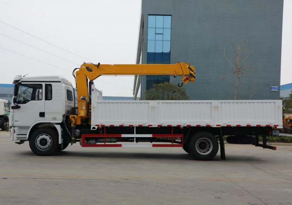 शैकमैन एल3000 4X2 10 टन लोडिंग क्षमता कार्गो ट्रक 240HP कार्गो वाहक क्रेन अच्छी गुणवत्ता में