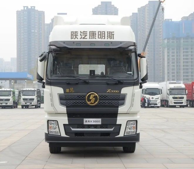 SHACMAN X3000 4x2 ट्रैक्टर 420HP डबल स्लीपर बाएं ड्राइवर अल्जीरिया के लिए ट्रैक्टर ट्रक