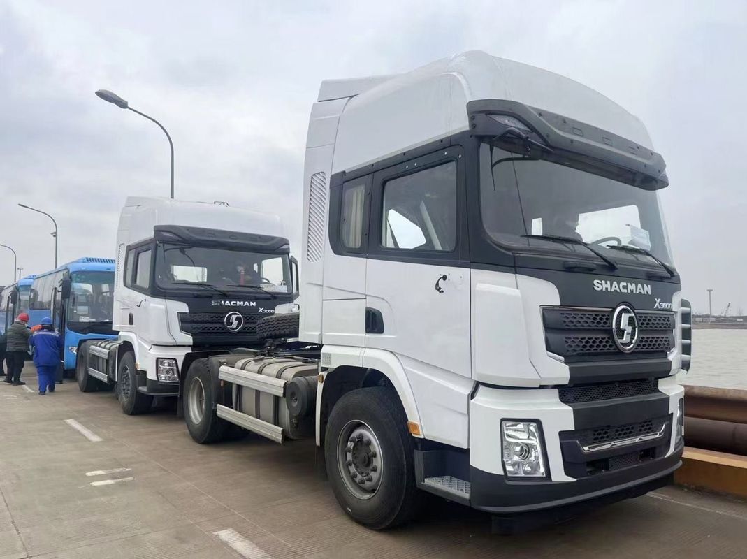 मैनुअल गियर-चेंज 10 व्हील्स ट्रैक्टर ट्रक SHACMAN 430hp X3000 4x2 डबल स्लीपर कैब ट्रैक्टर सिर