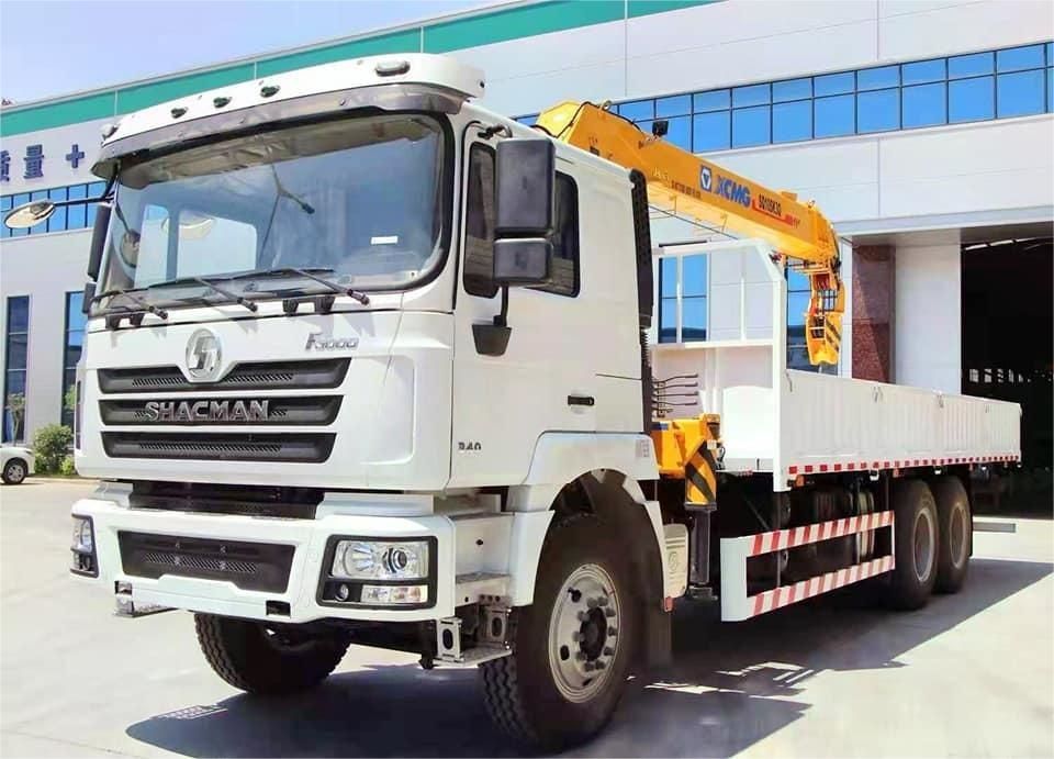 SHACMAN F3000 क्रेन कार्गो ट्रक 6x4 340hp कार्गो बॉक्स ट्रक यूरोII